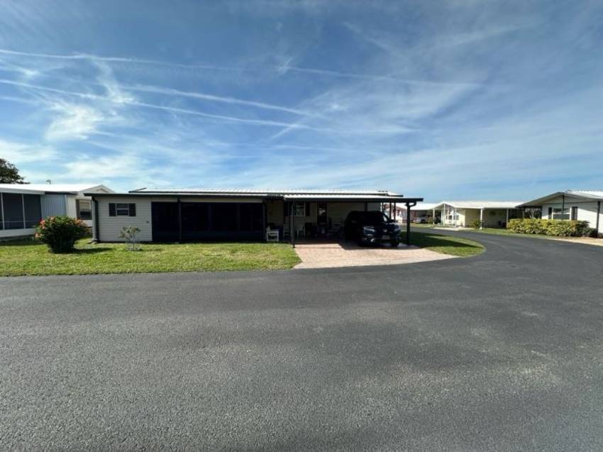 581 Lake Henry a Winter Haven, FL Mobile or Manufactured Home for Sale